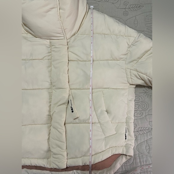EUC OOFwear Coat Women 40 (Small) Cream Puffer Zip Front Insulated Oversized - Picture 14 of 16